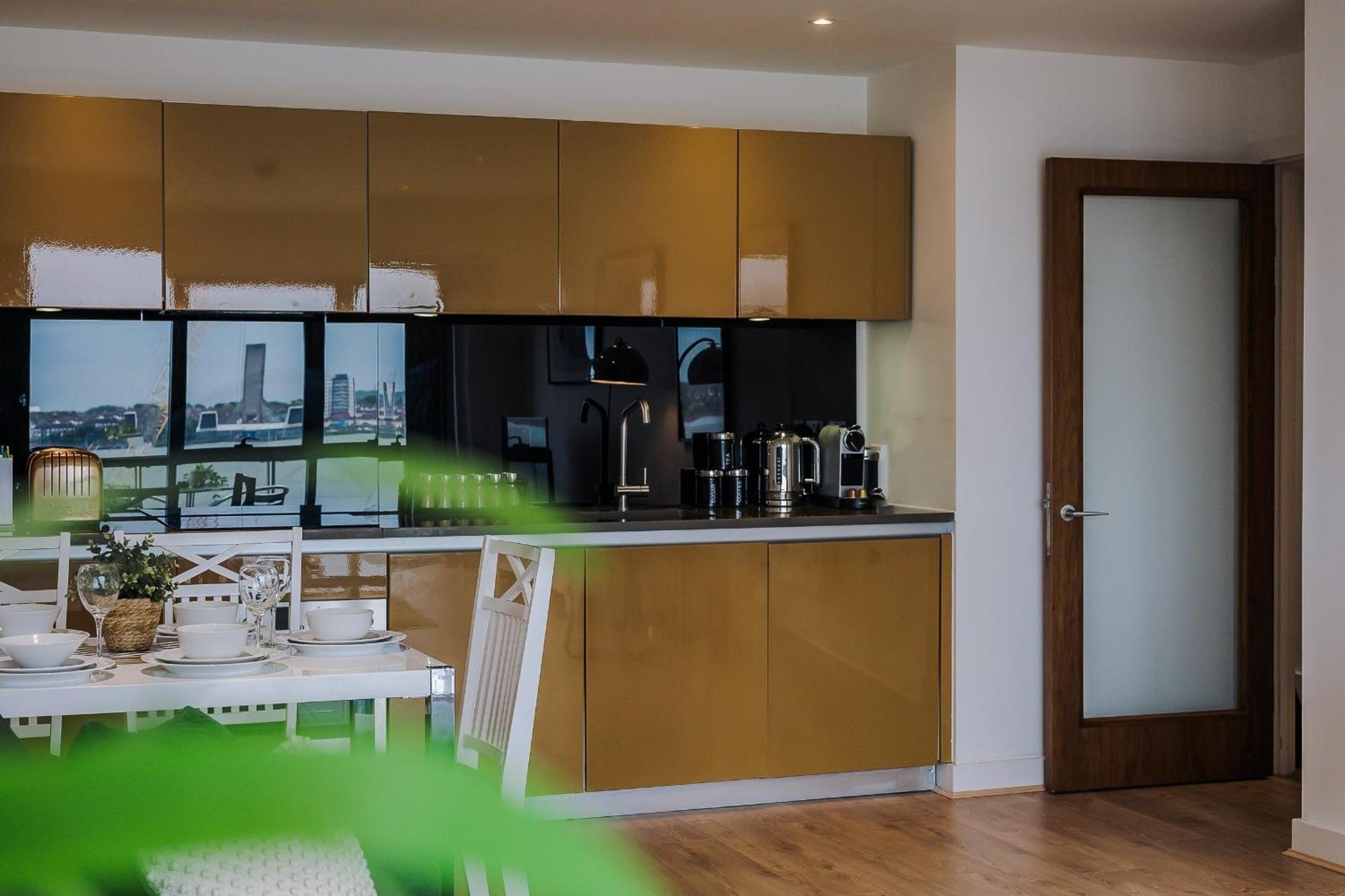 Host & Stay - The Waterfront Hideaway Liverpool Eksteriør billede